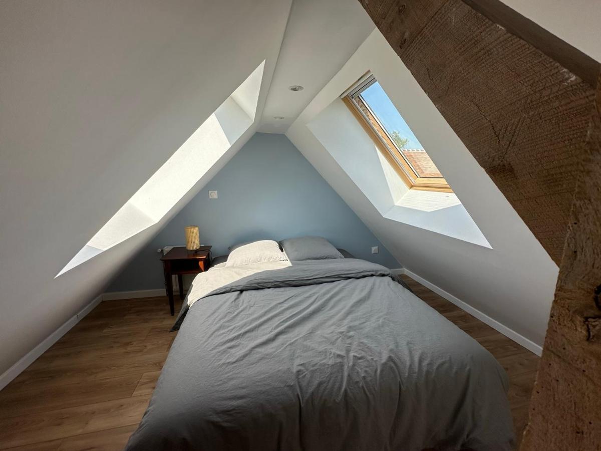 Gite Confortable Au Milieu Des Pres - La Ferme De Montigny Neauphe-Sur-Dive Exteriör bild